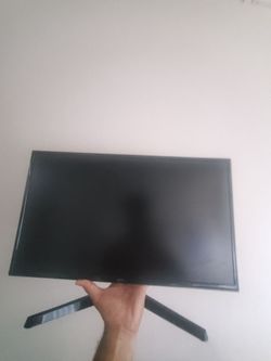 One. 21.5" Monitor Slim design