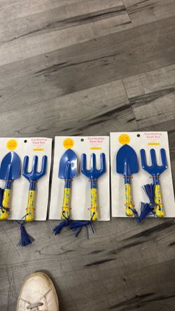Gardening tool set for kids