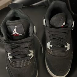 Jordan 4s