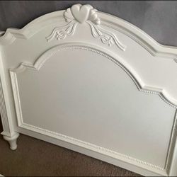 Girl Twins Bed 