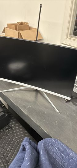 2 curved monitora