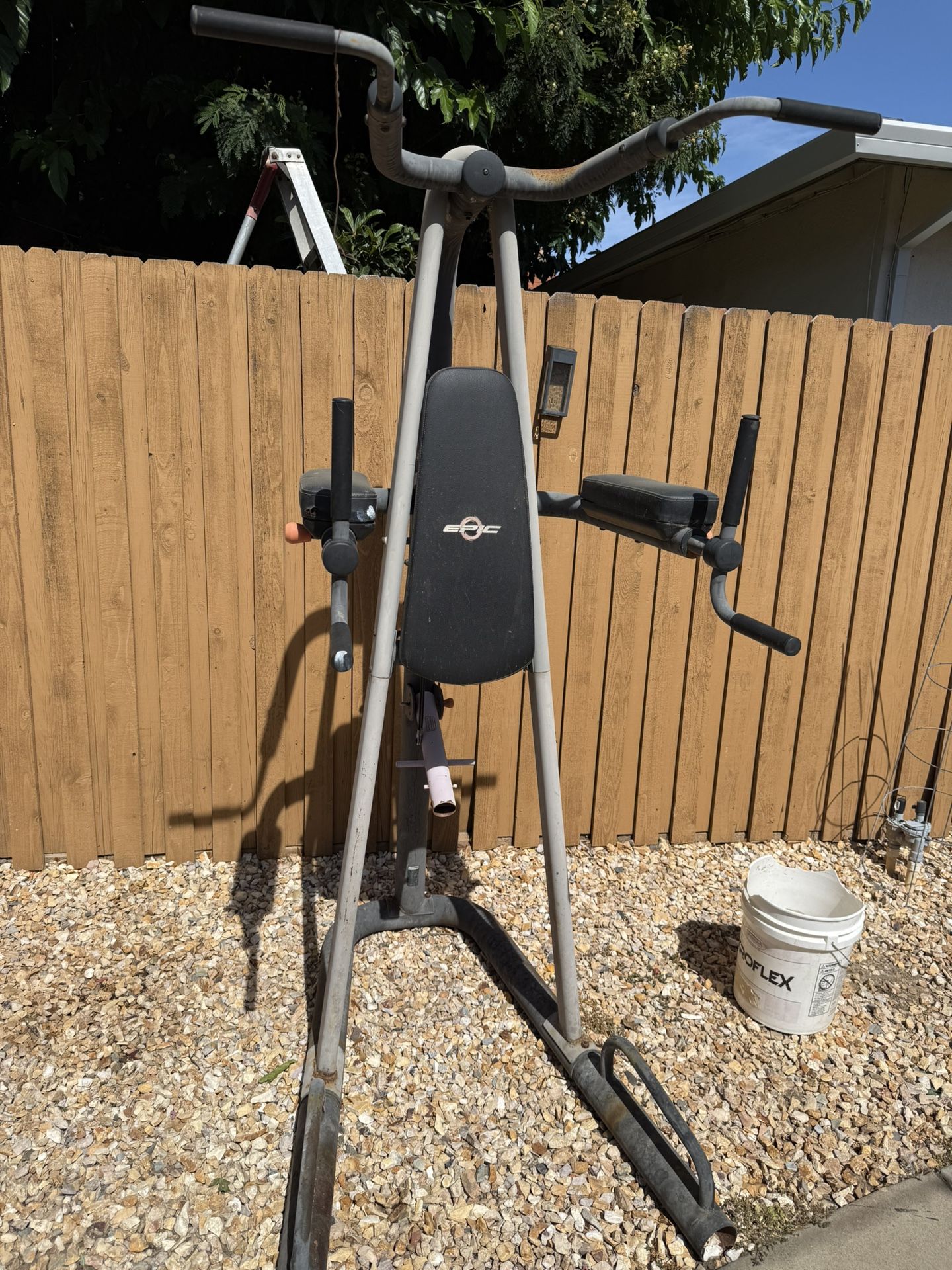 Free Exercise Machine