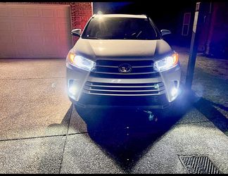 2504 PSX24W LED Fog Light Bulbs 6000K Xenon White 360° Light, Xtreme Super Bright PG20/7 Base Fog Lamps Replacement 5730 33-SMD