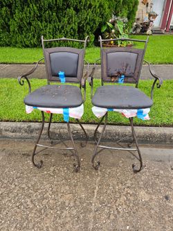 F R E E ! F R E E. ! F R E E !  HIGH CHAIR BAR STOOLS  (READ DESCRIPTION)