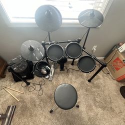 Electric Drum Set & Amp