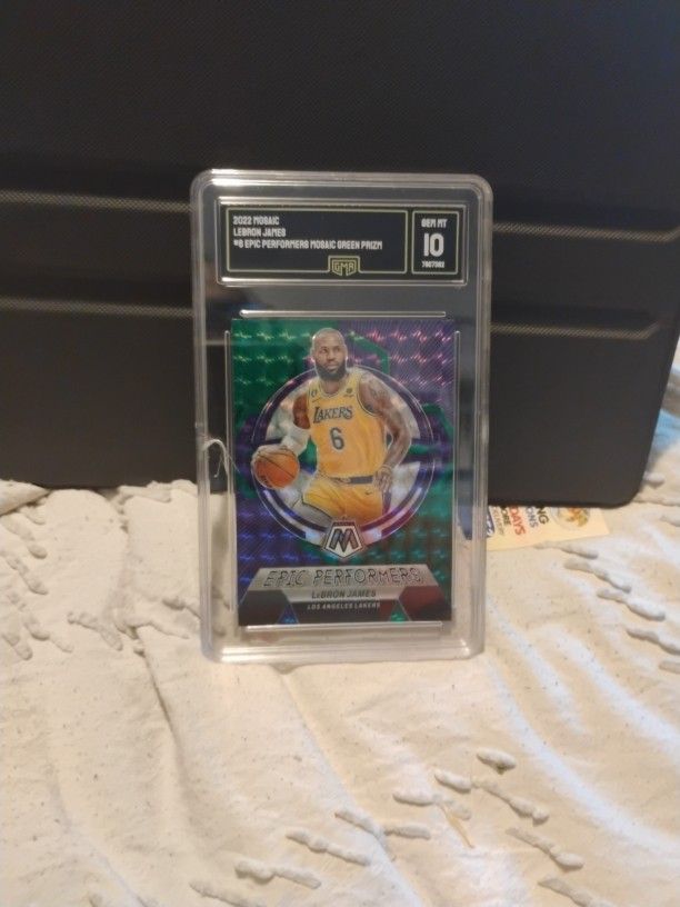 2022 MOSAIC LEBRON JAMES EPIC PERFORMERS MOSAIC GREEN PRIZM GEM MINT 10