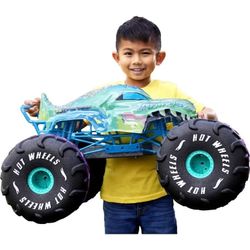 NEW!! Hot Wheels Mega Xl Remote Control 