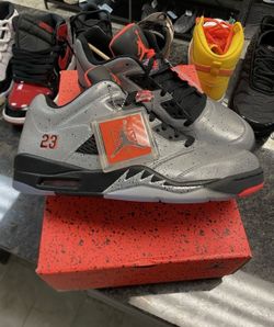 💯 Authenticity Guarantee! Size 10.5 - Air Jordan 5 Retro Low Neymar
