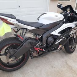 2011 Yamaha R6