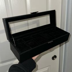Watch Case With Lock  (6 Watches) 