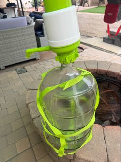 Glass water container