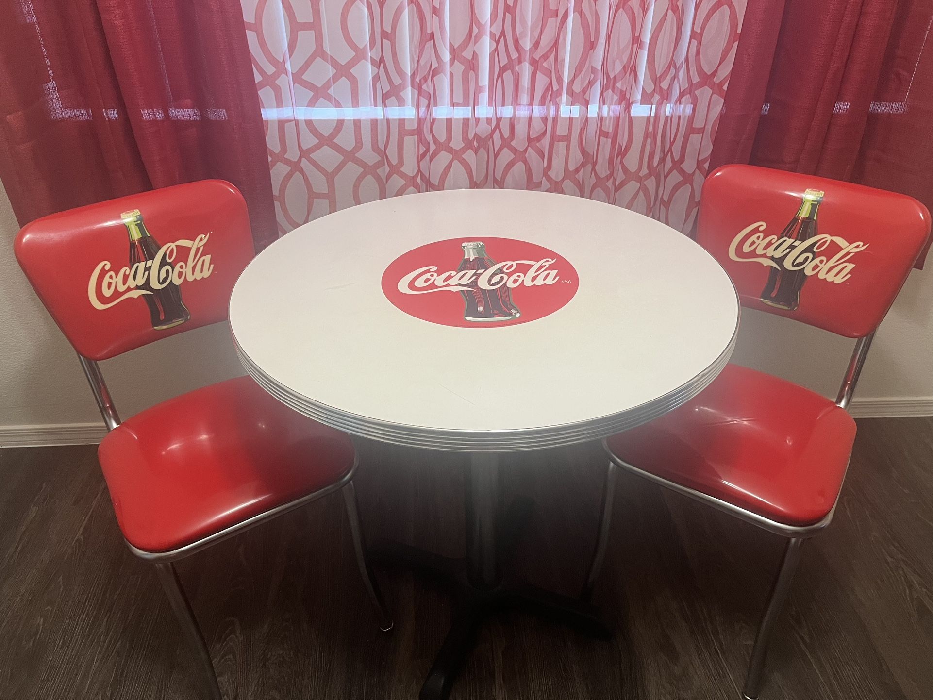 Retro Coca Cola Table With 2 Chairs