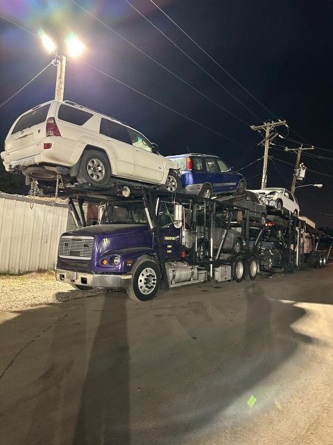 Se Llevan Carros A Guatemala