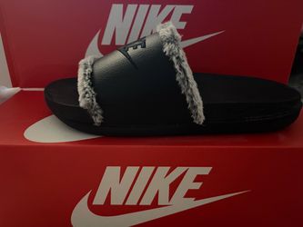 Slides/ Sandals