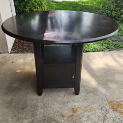 Expandable Dining Table
