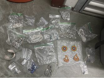 lots of jewelry to choose from