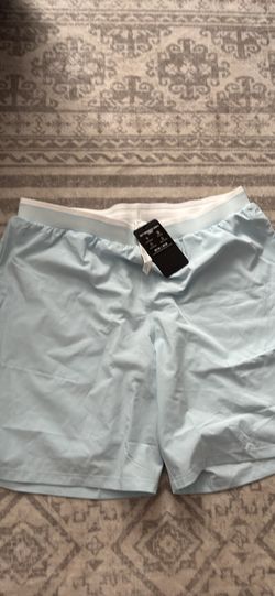 Fabletics The 9" Fundamental Short II