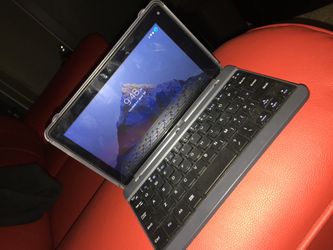 RCA Voyager tablet w/keyboard