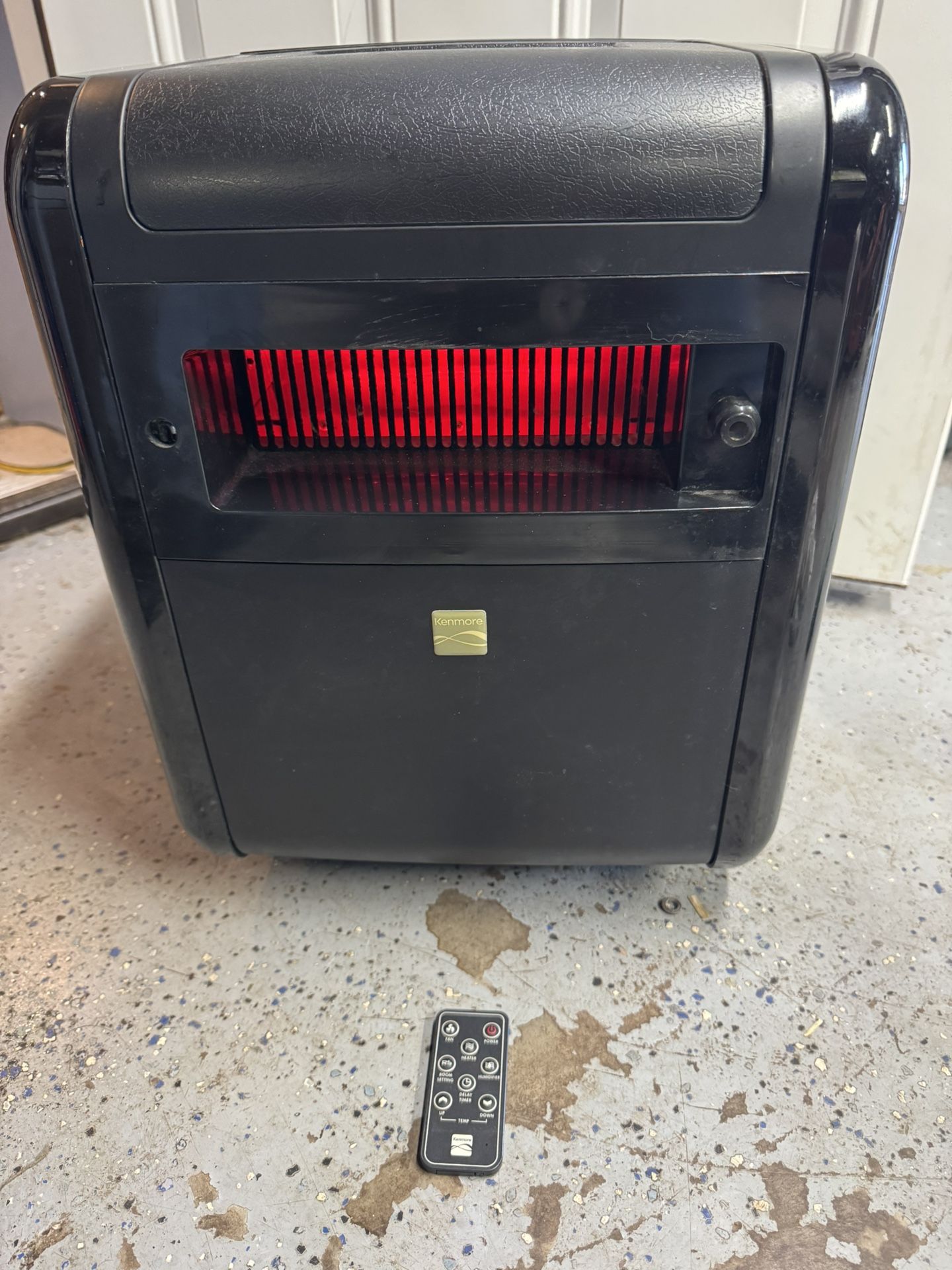 Kenmore All In One Infared Heater, Air Purifier, Humidifier With Remote 1500Watt. Must Pickup