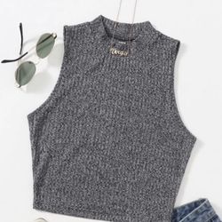 NEW women’s Clothing Grey crop top size small 