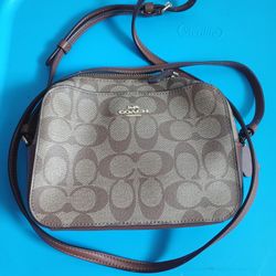 Coach Signature Canvas Crossbody Bag