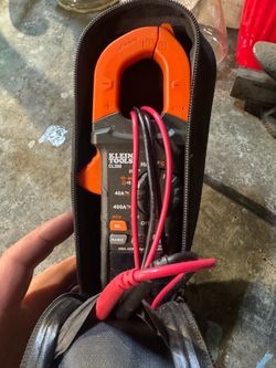 Clamp style Klein voltage meter