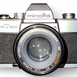 Minolta SRT200 SLR 35mm Film Camera 