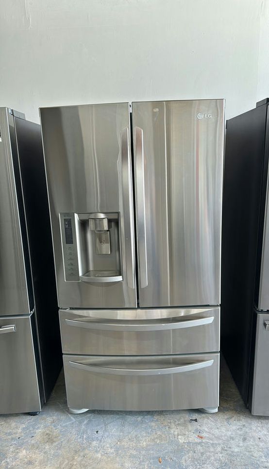 LG 4-Door Refrigerator (French Door Fridge with Drawer Freezer) - Ice Maker Energy Star