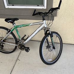 Mens mountain Bike