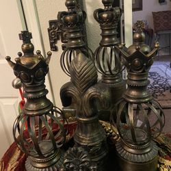 Decorations Different Prices 