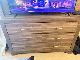 6-Drawer Wood Dresser in Gray Oak Finish w/ Night Stand