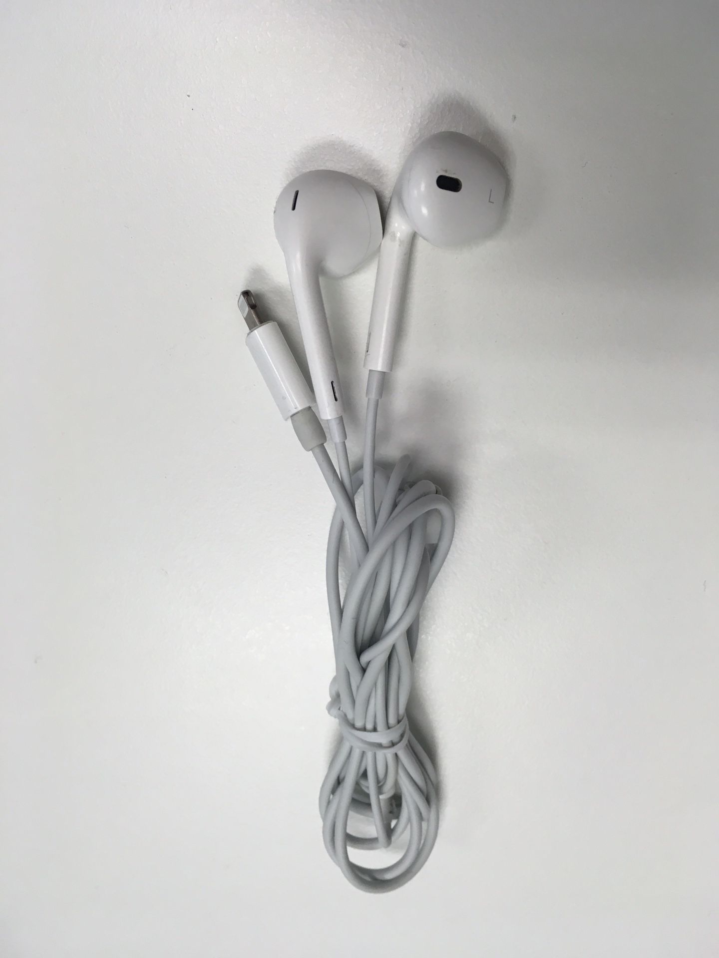 apple headphones