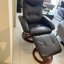 Recliner And Ottoman 