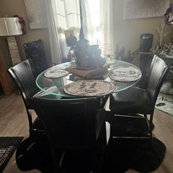 Glass Top Kitchen Table With Leather Seats