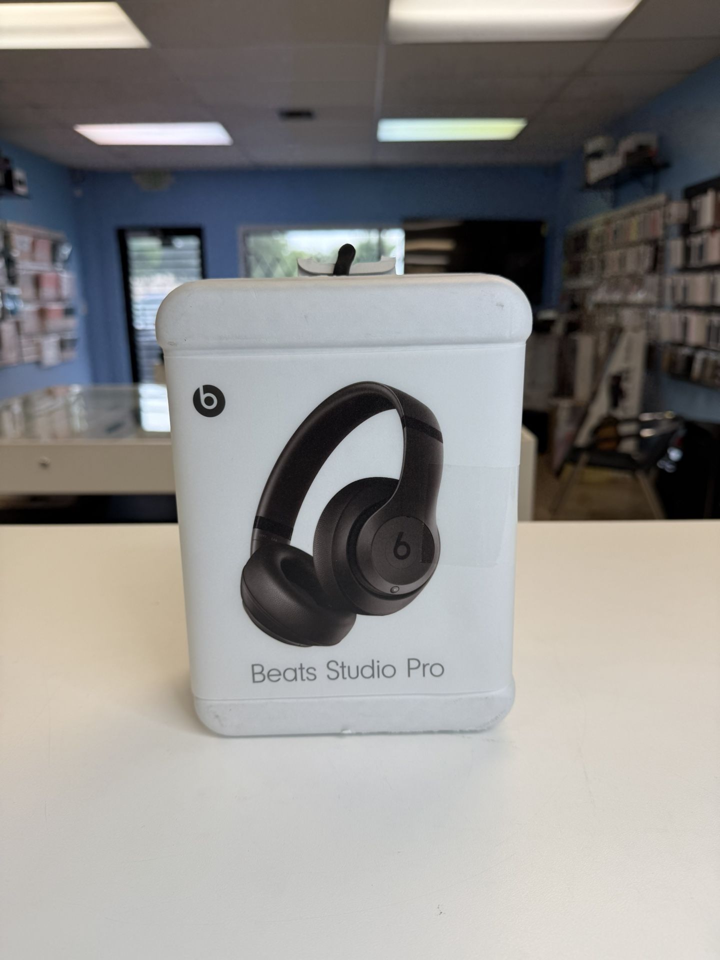Beats Studio Pro Brown Color with Apple care plus till 2026