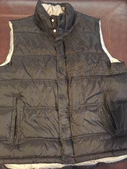Old navy sleeveless jacket black