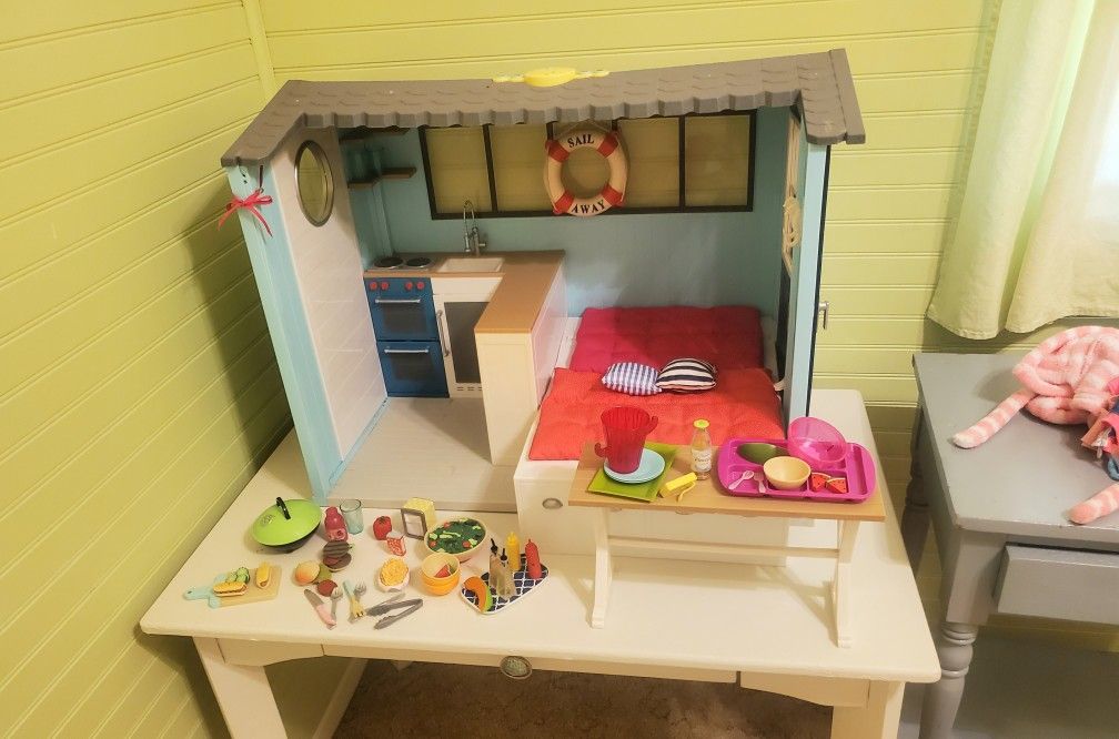 Our Generation Doll Beach House, Jeep, Dolls Etc - Main Image