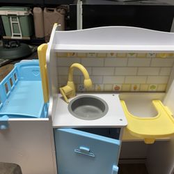 Baby Care Activity Center for dolls