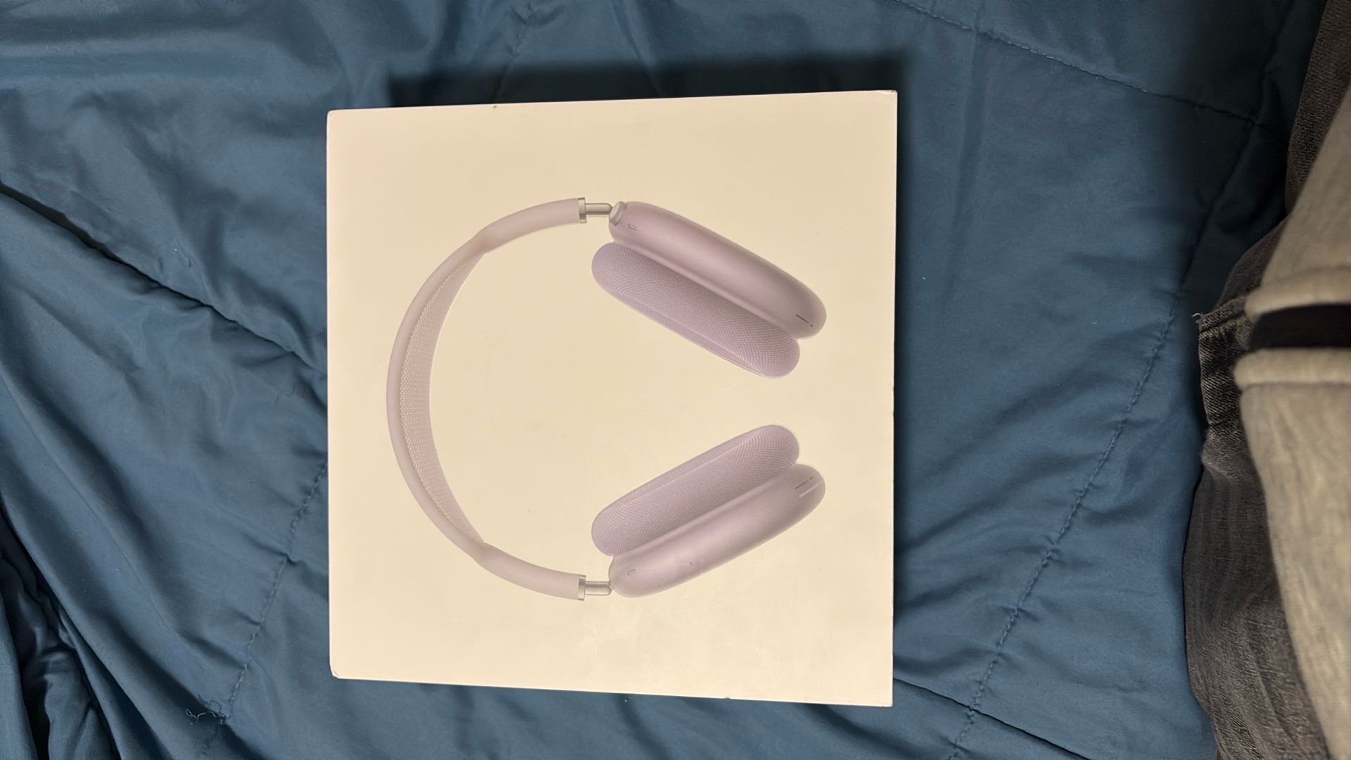 Airpods Max Purple Brand New