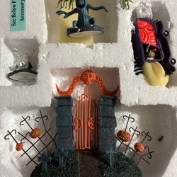 Cemetery Gate Set Nightmare Before Christmas Black light