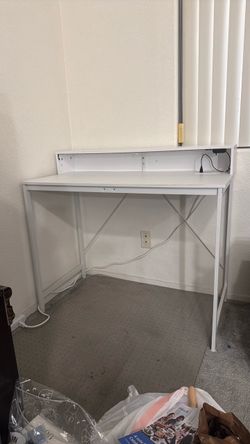 White Metal Frame Computer Desk LED
