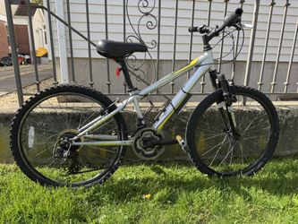 Nishiki Pueblo 21-Speed Mountain Bike