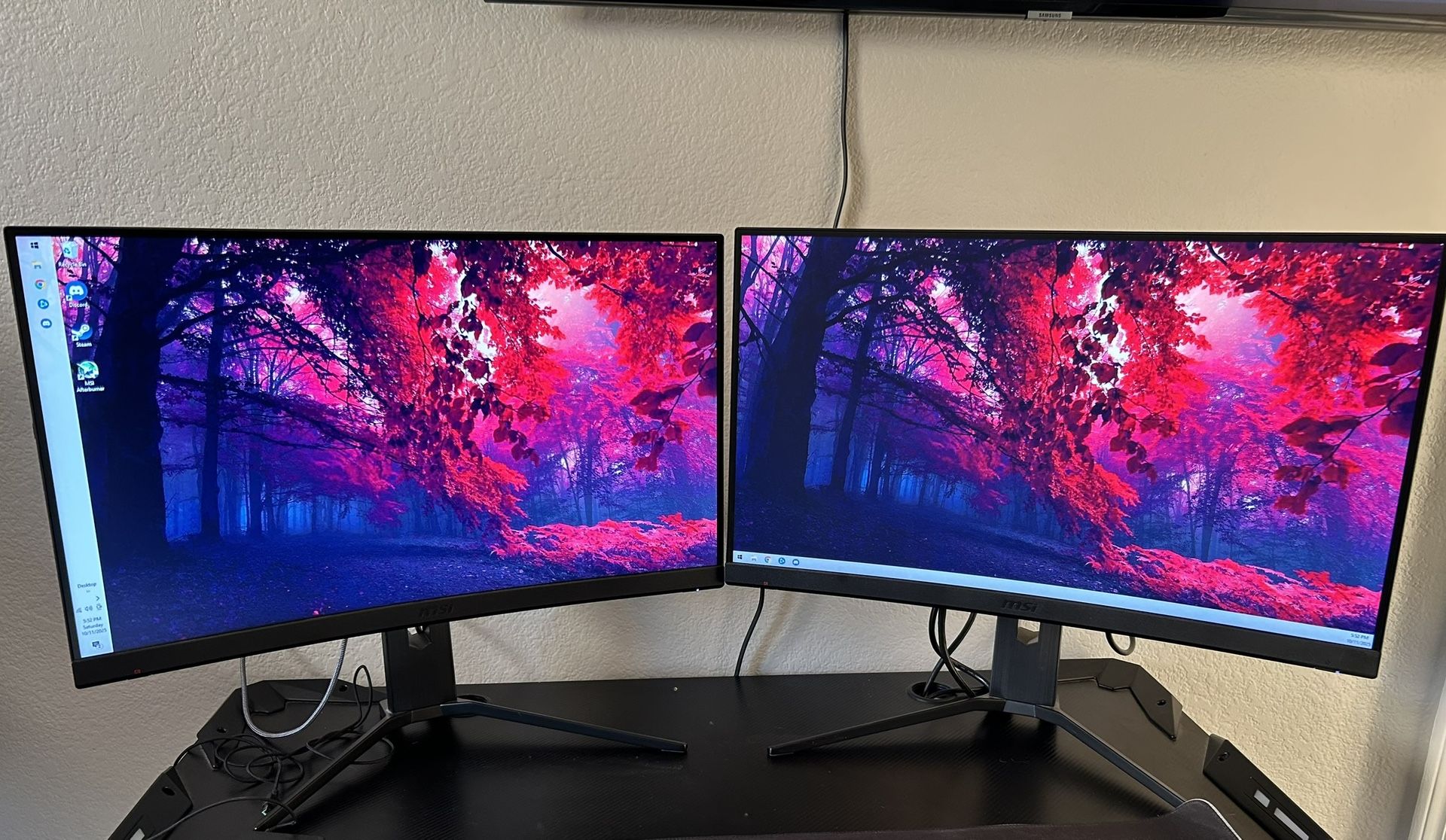 2 MSI Optix MAG272CR 27” Curved Gaming Monitors – 165Hz, 1ms, RGB, Excellent Condition