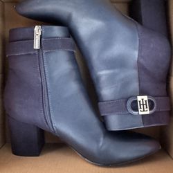 Tommy Hilfiger Women’s Leather & Suede Ankle Boots Size 7.5– Two-Tone Style, Great Condition 👢