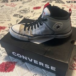 Mid High Converse 