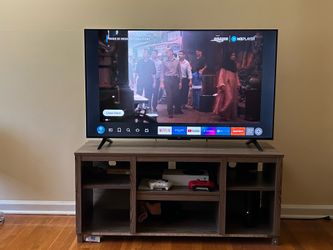 TCL 50 inch Qled UHD HDR PRO Smart Tv(2024)