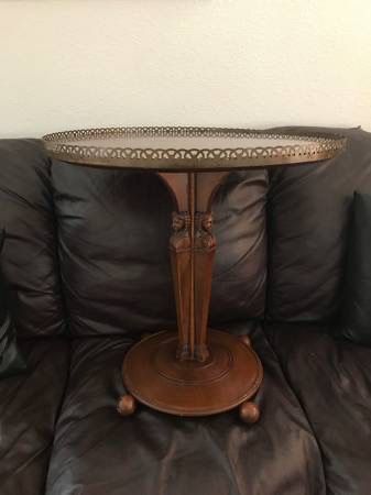 UNIQUE FRENCH HUNTING STYLE TABLE WITH CARVINGS OF THREE LADIES