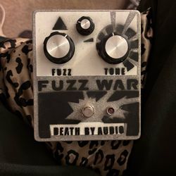 Death By Audio Fuzz War