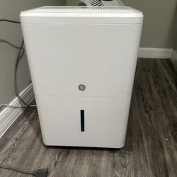 Dehumidifier Bucket In White Energy Star