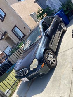 2003 Mercedes c240
